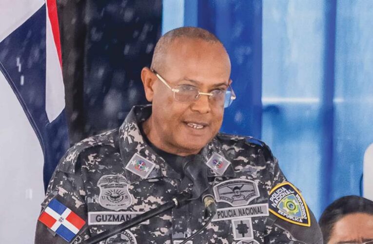 Abinader promete hablar en los próximos días del cambio del director de la Policía